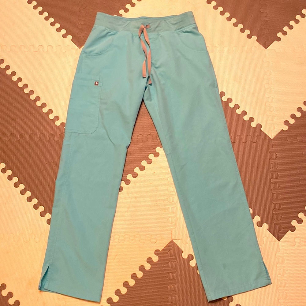 FIGS aqua Sz S Kade Scrub pants
